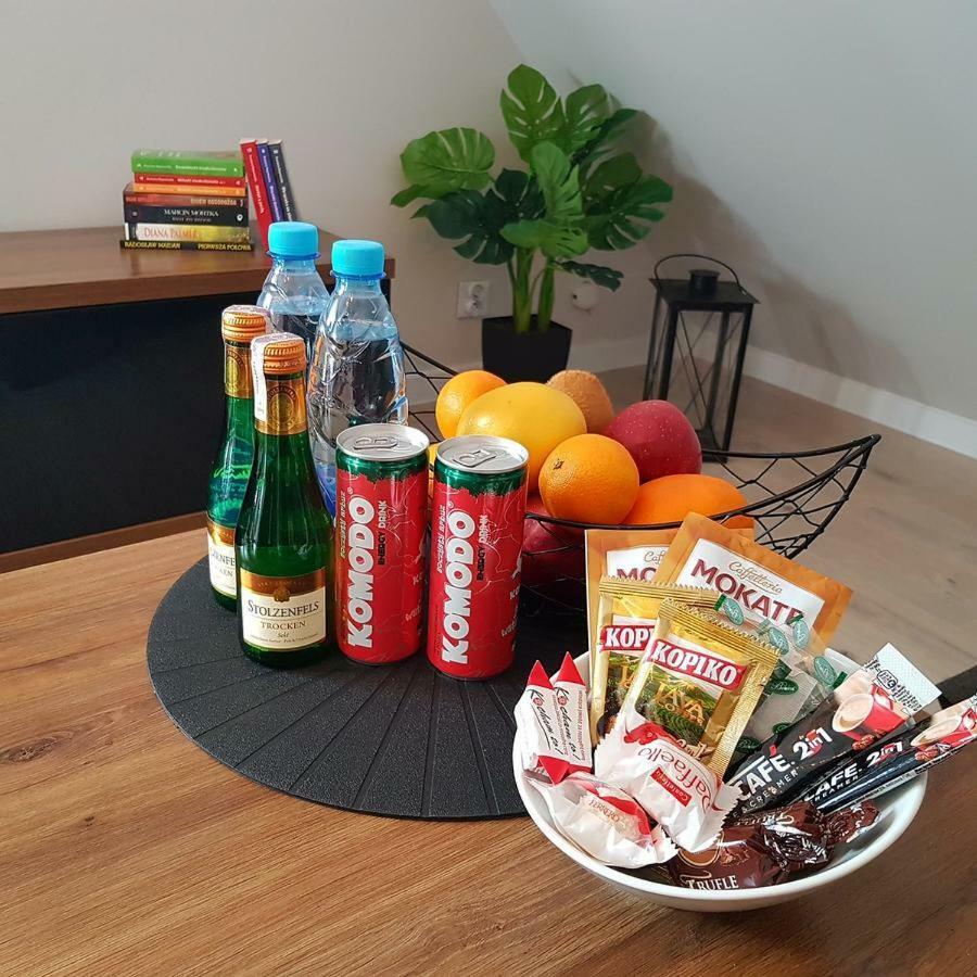 Red Rose Apartament -Parking -Taras- Faktura Vat 凯尔采 外观 照片